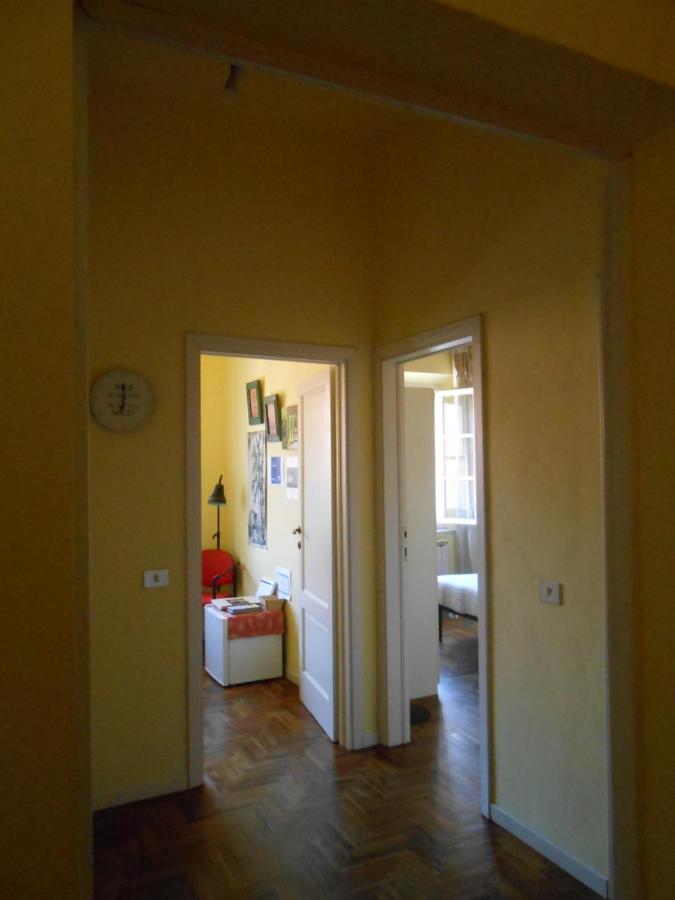 Suite Tra I Tetti Con Bagno Privato Pisa Bagian luar foto